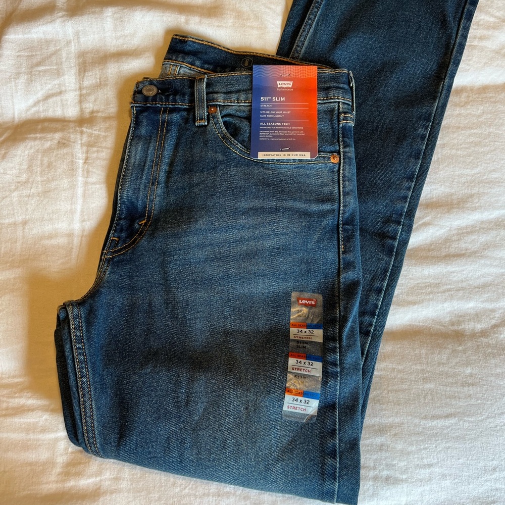 Brand new, with tags— men’s Levi’s